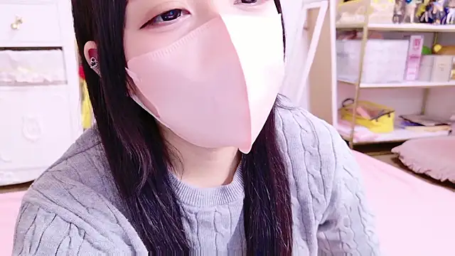 Snapshot of nathi_ko_xo chatting on October 7, 10:45 am nathi ko xo online show from October 7, 10:45 am