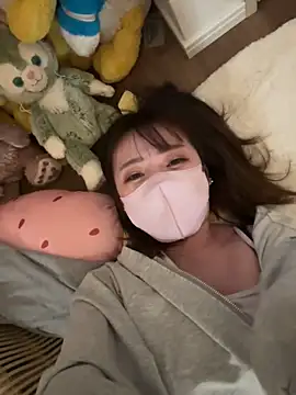 Snapshot of ayu_yu_xo chatting on January 13, 6:05 pm ayu yu xo online show from January 13, 6:05 pm