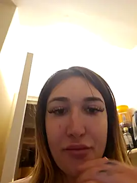 Snapshot of Icy__Diamond chatting on March 26, 8:03 pm Icy Diamond online show from March 26, 8:03 pm