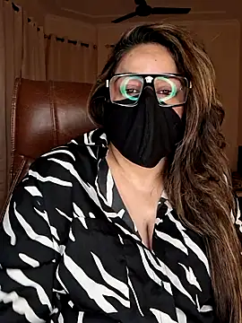 SEXY-Sardarni online show from March 8, 3:45 pm