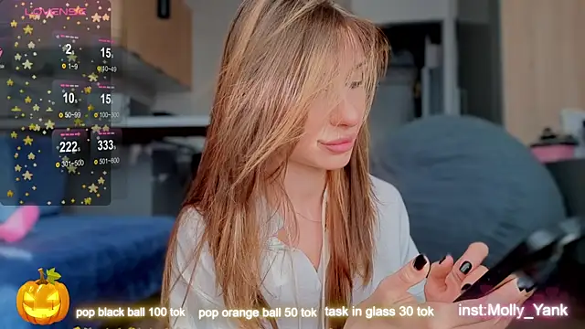 mollyyank online show from November 8, 9:42 am