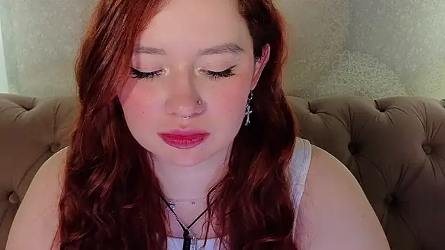 carolina elf online show from December 22, 11:33 am