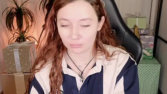 carolina elf online show from December 25, 5:48 am