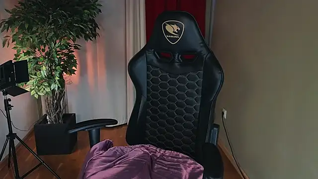 carolina elf online show from September 16, 5:19 am