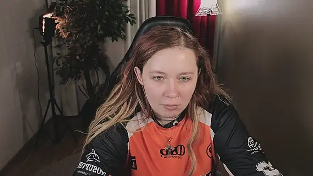 Snapshot of carolina_elf chatting on February 20, 5:26 am carolina elf online show from February 20, 5:26 am