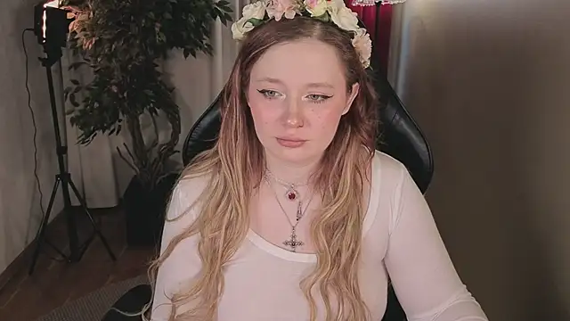 Snapshot of carolina_elf chatting on February 20, 6:26 am carolina elf online show from February 20, 6:26 am