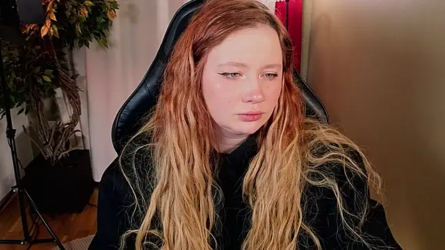 Snapshot of carolina_elf chatting on February 27, 5:07 am carolina elf online show from February 27, 5:07 am