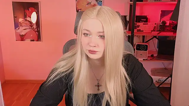 carolina elf online show from April 7, 5:19 am