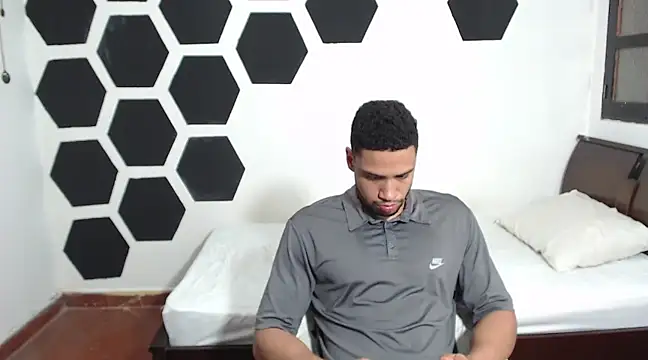 Jhors  Collens online show from February 5, 7:50 am