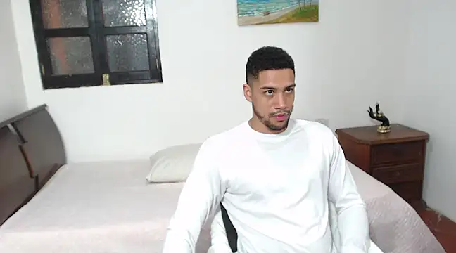 Jhors  Collens online show from February 18, 7:54 am