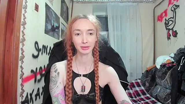 Roxy Silver online show from March 1, 11:04 pm