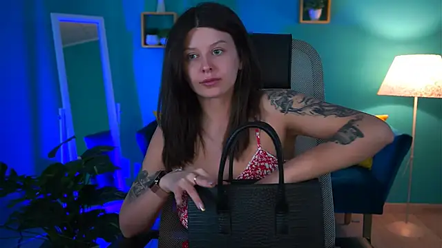 NicoleMun online show from February 18, 12:17 pm