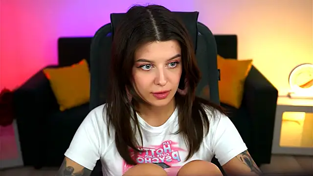 NicoleMun online show from March 16, 12:33 pm