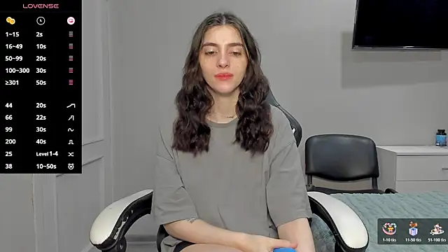 broosnica1 online show from November 17, 8:20 am