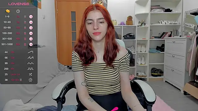 broosnica1 online show from June 4, 8:09 am