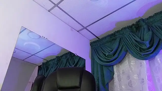 Stuart Boy  online show from December 24, 8:22 am
