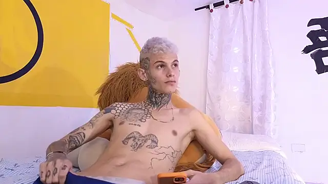 Stuart Boy  online show from March 6, 2:41 am