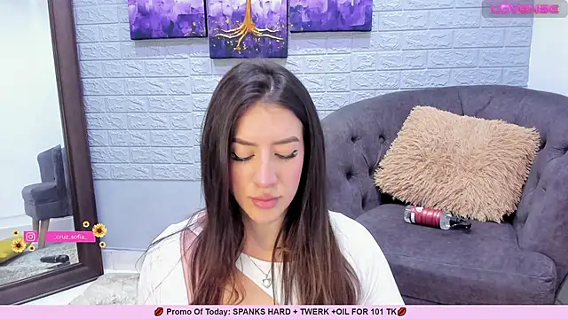 Snapshot of _AlejaCruz_ chatting on March 12, 11:01 pm AlejaCruz online show from March 12, 11:01 pm