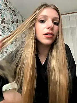 adel secret online show from October 25, 8:03 pm