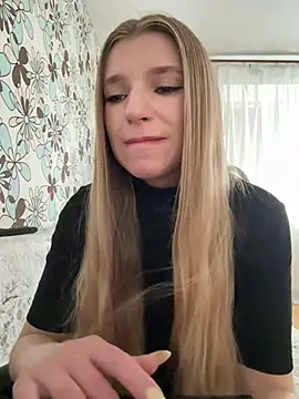 Snapshot of adel_secret chatting on April 30, 11:05 am adel secret online show from April 30, 11:05 am