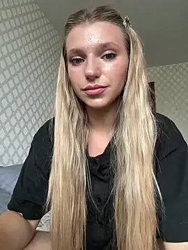Snapshot of adel_secret chatting on July 14, 11:16 am adel secret online show from July 14, 11:16 am