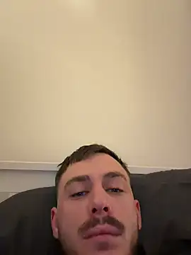 Julian128 online show from November 30, 9:52 pm