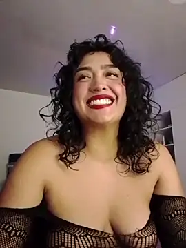 ema saenz online show from April 5, 11:57 pm