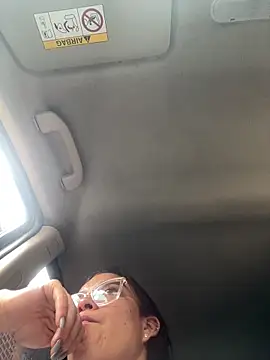 Snapshot of lulu_kis chatting on February 27, 7:58 pm lulu kis online show from February 27, 7:58 pm