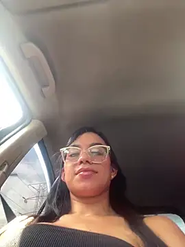 Snapshot of lulu_kis chatting on March 3, 6:36 pm lulu kis online show from March 3, 6:36 pm