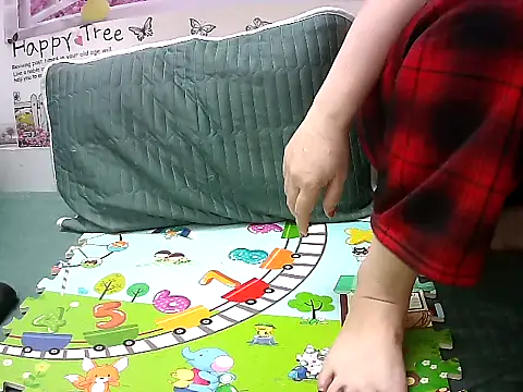 -Tilly online show from March 10, 1:43 pm