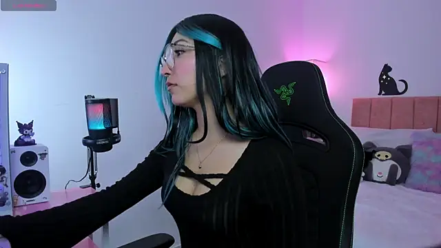 MarianaBranzz online show from September 15, 10:43 pm