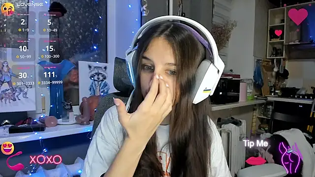  Nika Kik online show from November 5, 6:30 pm