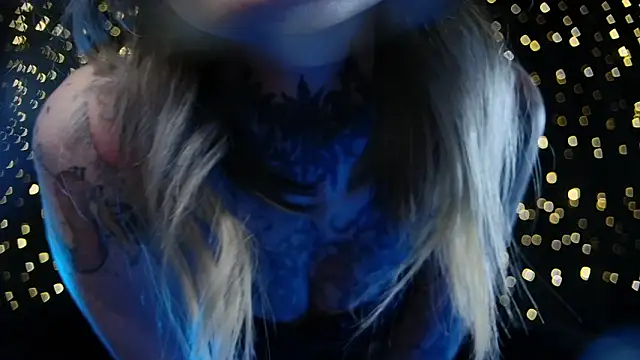 Snapshot of Littlespacemouse chatting on March 1, 6:10 pm Littlespacemouse online show from March 1, 6:10 pm