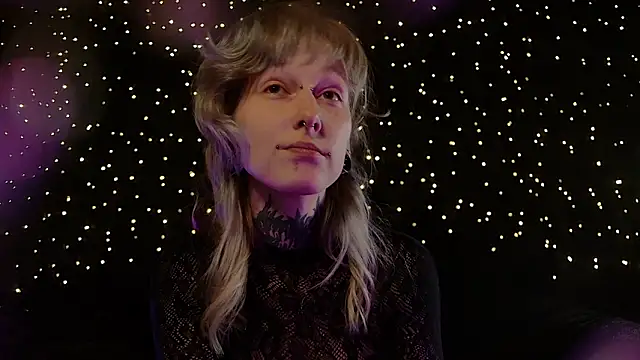 Snapshot of Littlespacemouse chatting on March 3, 3:18 pm Littlespacemouse online show from March 3, 3:18 pm