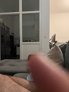 BuurningBoy online show from October 8, 8:50 pm