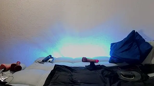 nahomi sweett online show from April 14, 10:54 am