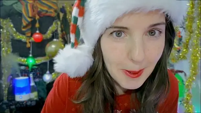 Snapshot of oxitocindi chatting on January 1, 12:32 am oxitocindi online show from January 1, 12:32 am