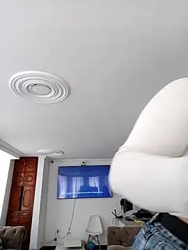 Snapshot of Blair_Elliss chatting on February 8, 6:44 pm Blair Elliss online show from February 8, 6:44 pm