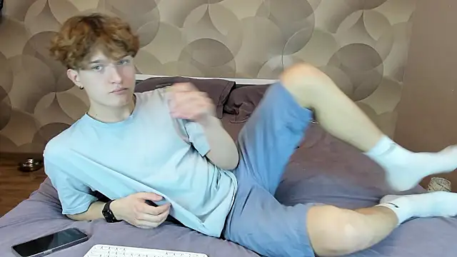 Ian Flor online show from January 16, 2:43 pm