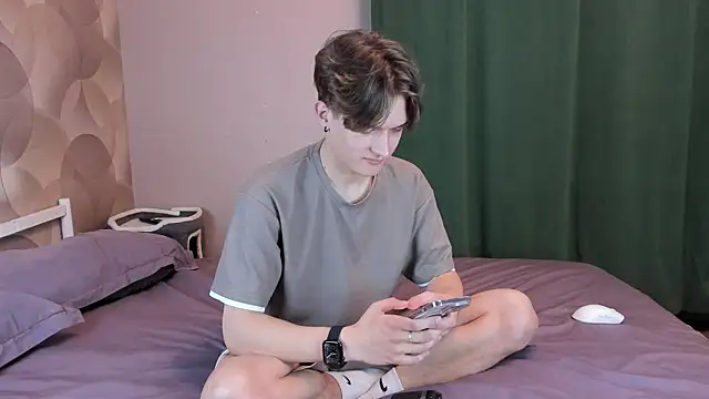 Snapshot of Ian_Flor chatting on May 28, 11:51 am Ian Flor online show from May 28, 11:51 am