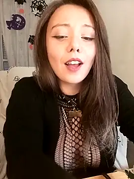 Kimiechanuwu online show from October 30, 5:02 pm