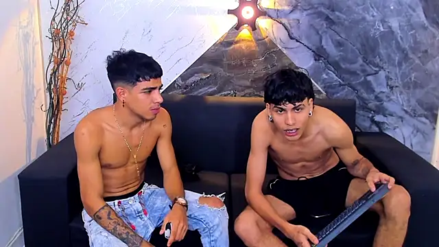 Hottwinkguys online show from January 30, 4:16 am