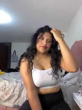 Snapshot of tati__22 chatting on September 25, 12:03 am tati 22 online show from September 25, 12:03 am