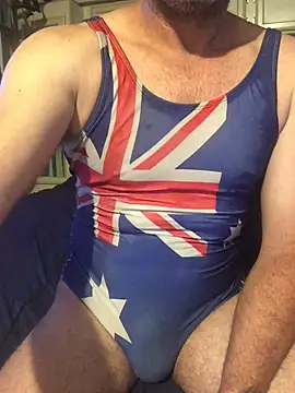 madaussiehere online show from July 6, 7:27 pm