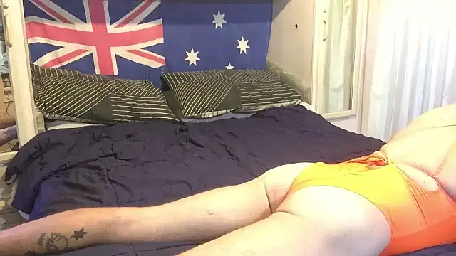 madaussiehere online show from August 10, 4:27 am