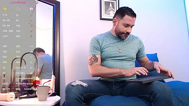 Snapshot of jonasbeards chatting on February 2, 8:07 pm jonasbeards online show from February 2, 8:07 pm