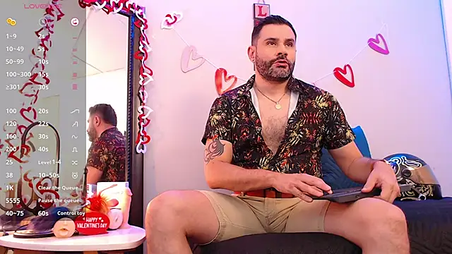 Snapshot of jonasbeards chatting on February 18, 2:24 pm jonasbeards online show from February 18, 2:24 pm