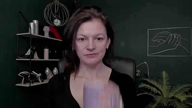 VivianWILD online show from January 16, 6:50 am