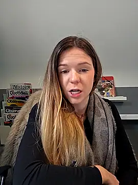 lucie mehott online show from December 3, 9:29 am