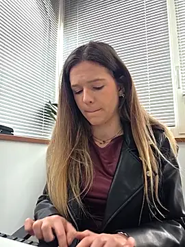 lucie mehott online show from March 16, 9:13 am